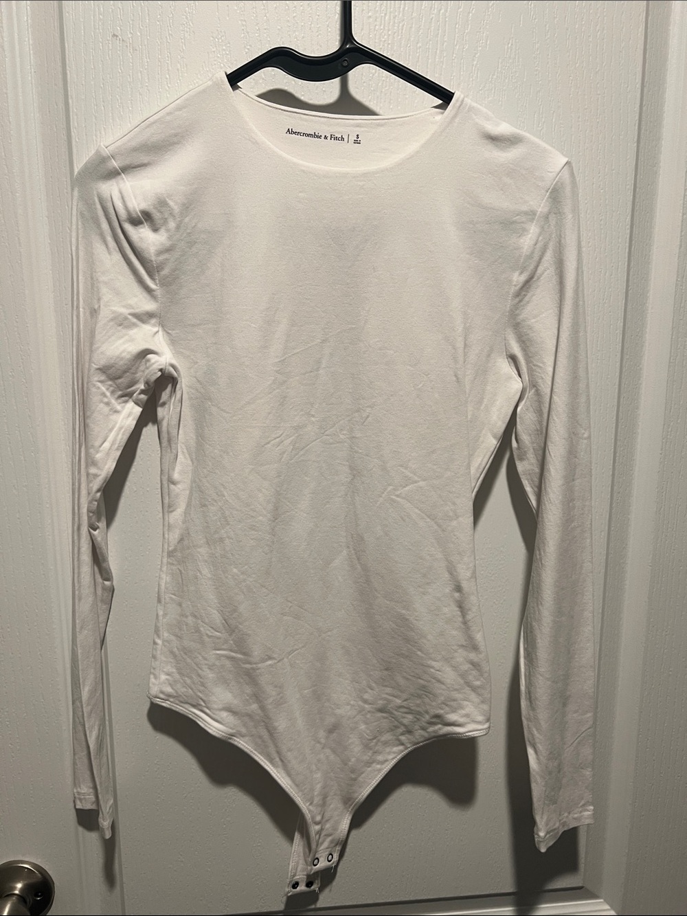 Abercrombie & Fitch White Long-Sleeve Snap Bodysuit
